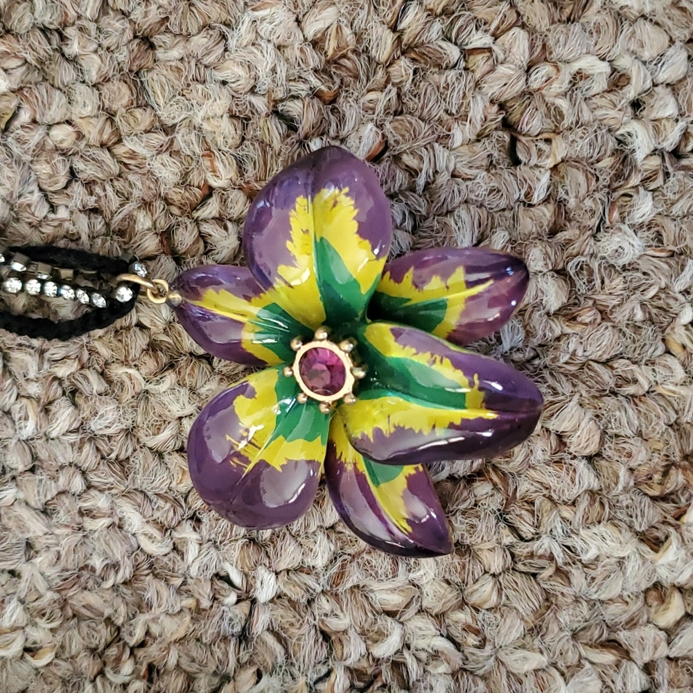 Betsey Johnson necklace